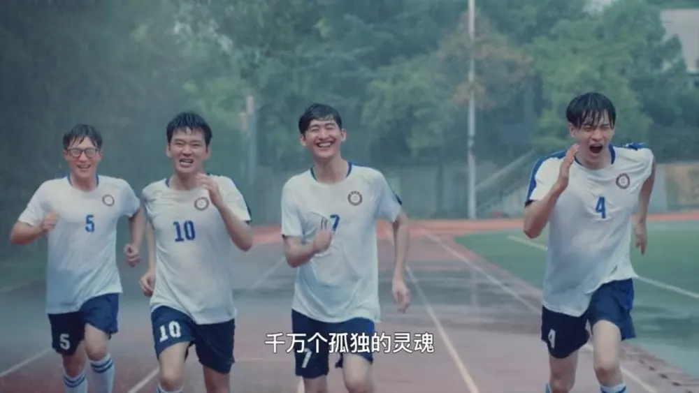 盤點強行裝嫩的8位男星，張翰陳浩民黃曉明榜上有名。網友：個個辣眼睛，快收手吧！